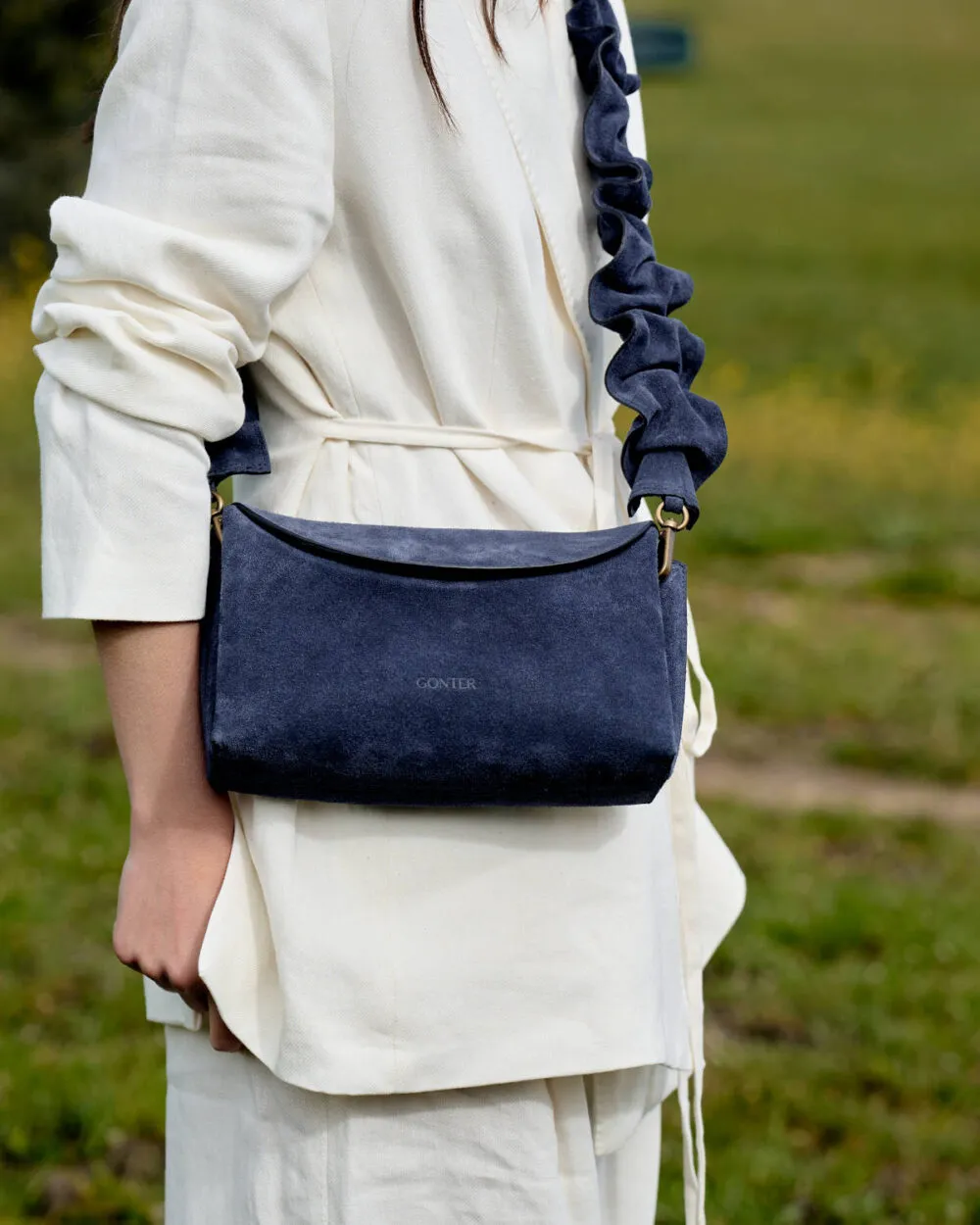 bolso gonter edicion 29003 serraje deepblue 01